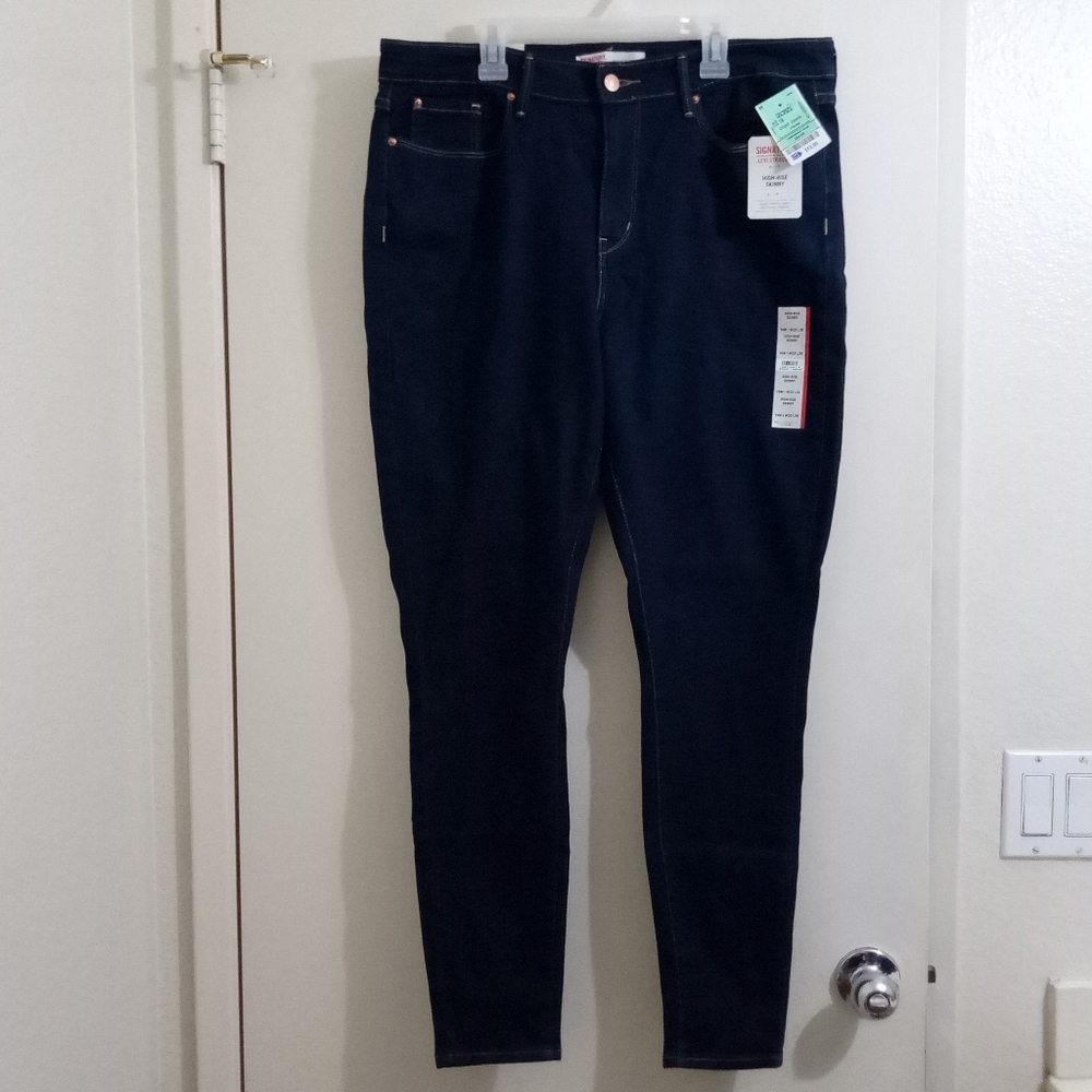 NWT Levi's Signature High-Rise Skinny Jeans